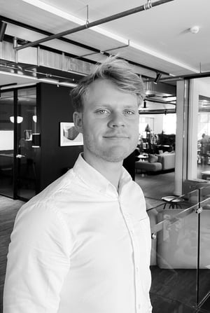 Jakob_IMG_4303_2_BW-scaled